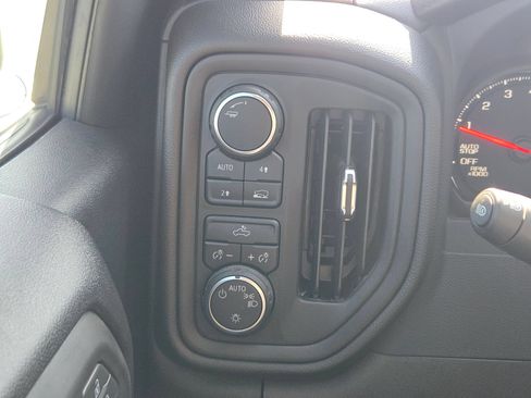 Used 2025 Chevrolet Silverado 1500 Custom AWD/4WD image 23