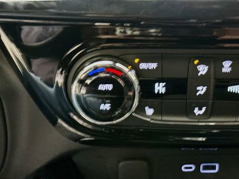 New 2026 Chevrolet Trax RS image 20