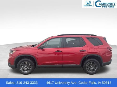 New 2025 Honda Pilot TrailSport image 11