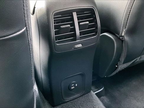 Used 2021 Ford Escape SEL image 10