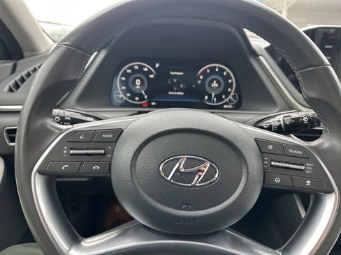 Used 2022 Hyundai Sonata SEL w/ Convenience Package image 16