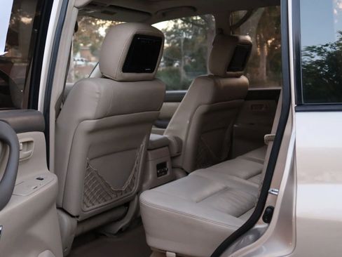 Used 2003 Toyota Land Cruiser image 16