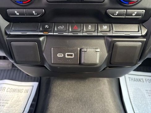 Used 2022 Chevrolet Silverado 1500 LT AWD/4WD image 24