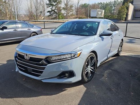 Used 2021 Honda Accord Touring image 4