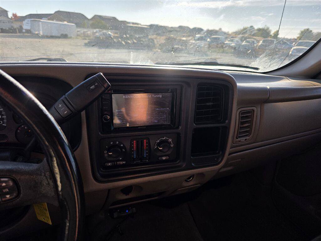 Used 2006 GMC Sierra 2500 SLE w/ Heavy-Duty Power Package AWD/4WD image 14