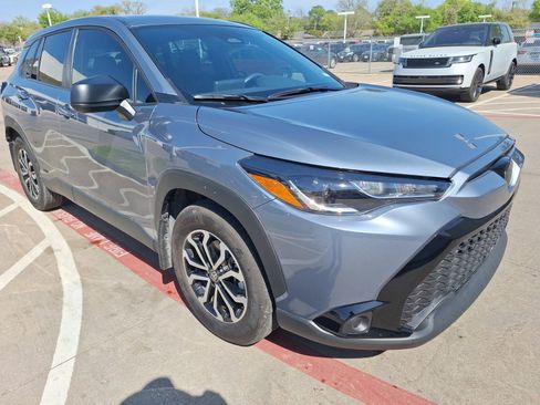 Used 2024 Toyota Corolla Cross S image 8
