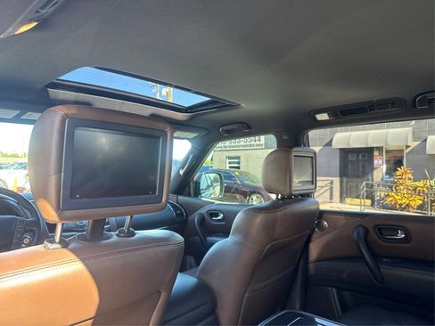 Used 2020 Nissan Armada Platinum w/ Platinum Reserve Package image 18