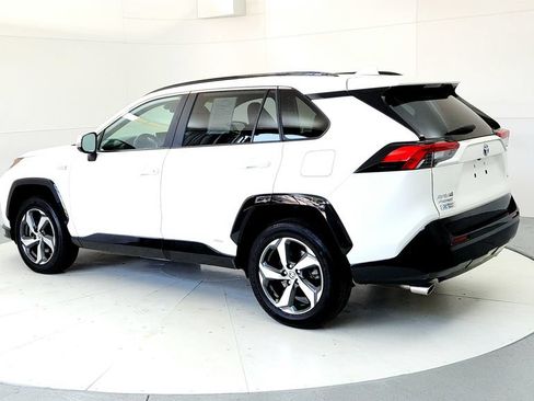 Used 2023 Toyota RAV4 SE w/ Weather & Moonroof Package AWD/4WD image 4