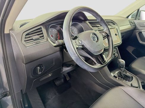 Used 2019 Volkswagen Tiguan SE AWD/4WD image 10