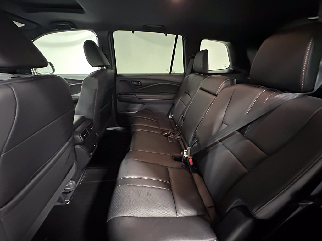 Used 2024 Honda Passport TrailSport image 17