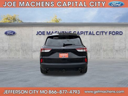 Certified 2022 Ford Escape SEL w/ SEL Stealth AWD Package image 9