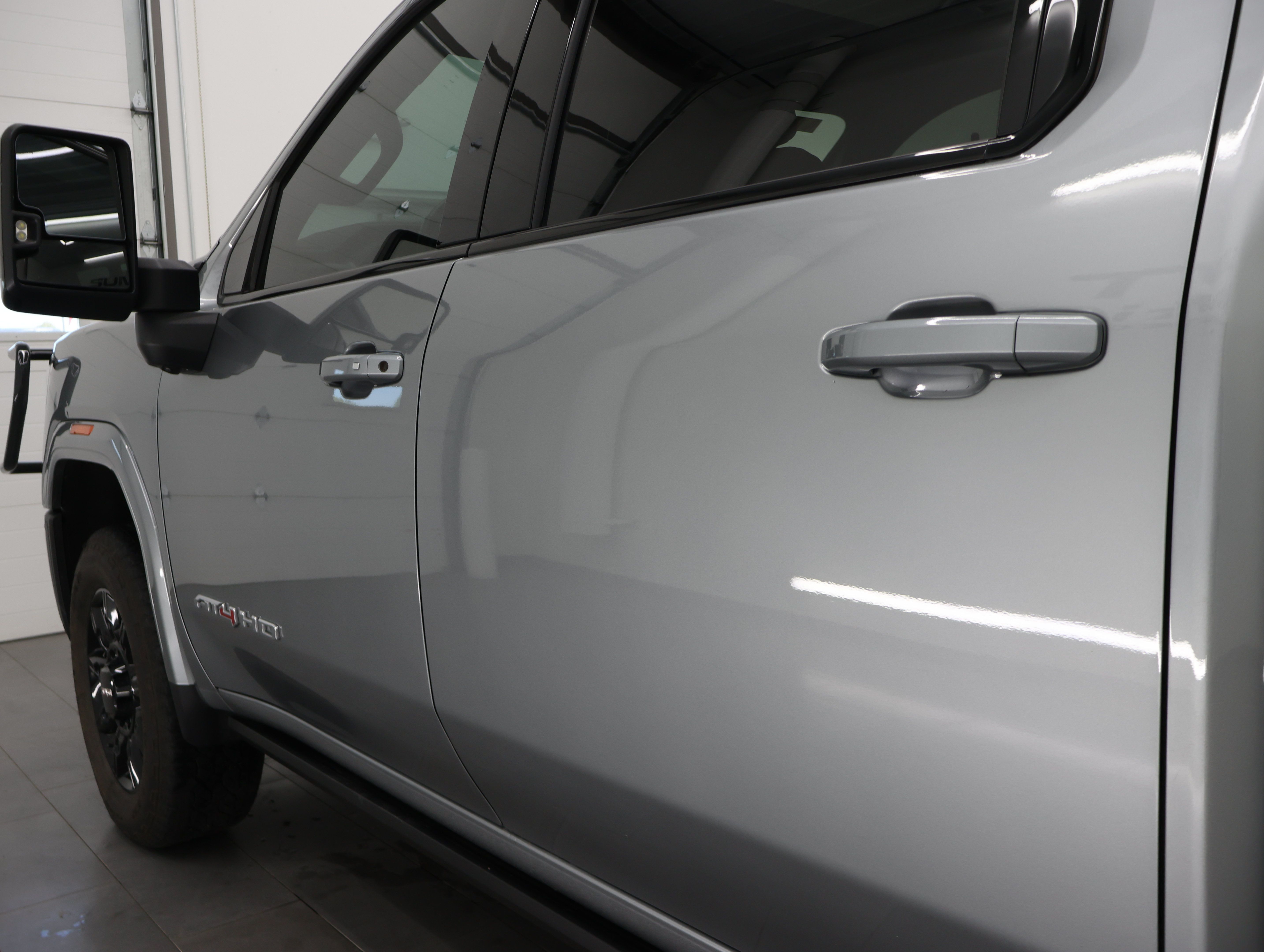 Used 2025 GMC Sierra 2500 AT4 w/ AT4 Premium Plus Package AWD/4WD image 42