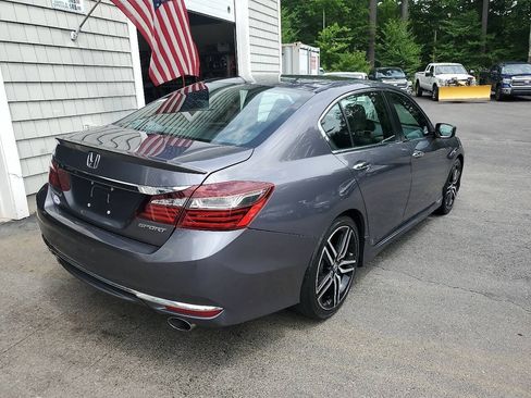Used 2016 Honda Accord Sport image 7