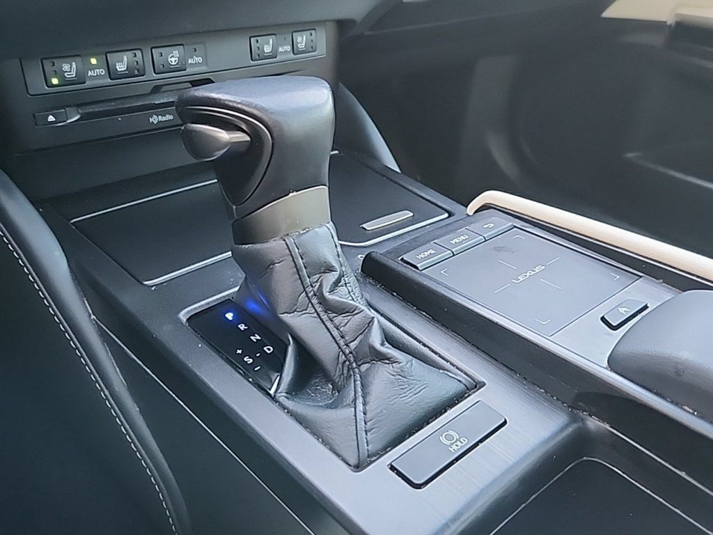 Used 2022 Lexus ES 350 w/ Premium Package FWD image 16
