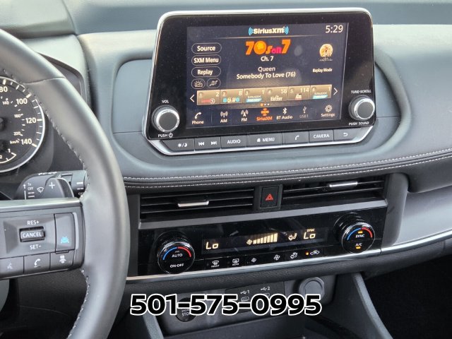 Used 2025 Nissan Rogue SV FWD image 22