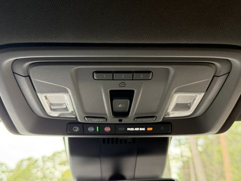 Used 2024 GMC Sierra 1500 Denali w/ Technology Package image 35