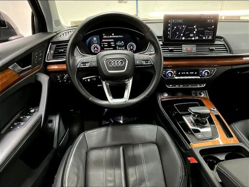 Used 2023 Audi Q5 2.0T Premium Plus w/ Premium Plus Package AWD/4WD image 8