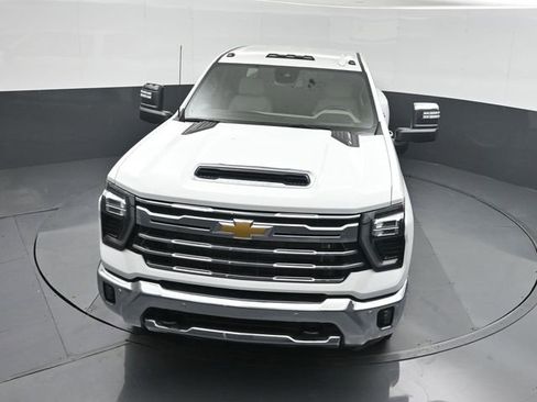 Used 2025 Chevrolet Silverado 3500 LTZ w/ LTZ Plus Package AWD/4WD image 36