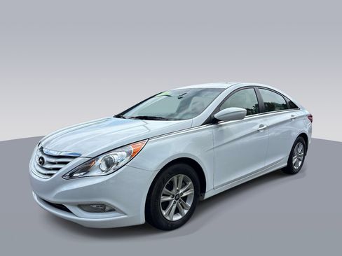 Used 2013 Hyundai Sonata GLS w/ Popular Equipment Pkg FWD image 7