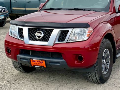 Used 2020 Nissan Frontier PRO-4X w/ Pro-4x Utility Package AWD/4WD image 9