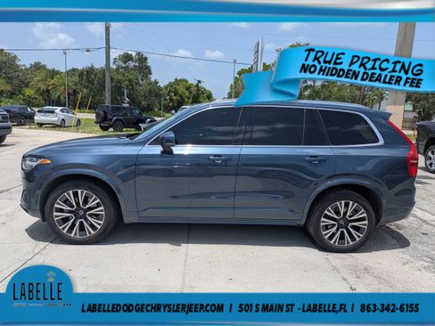 Used 2020 Volvo XC90 T5 Momentum FWD image 5