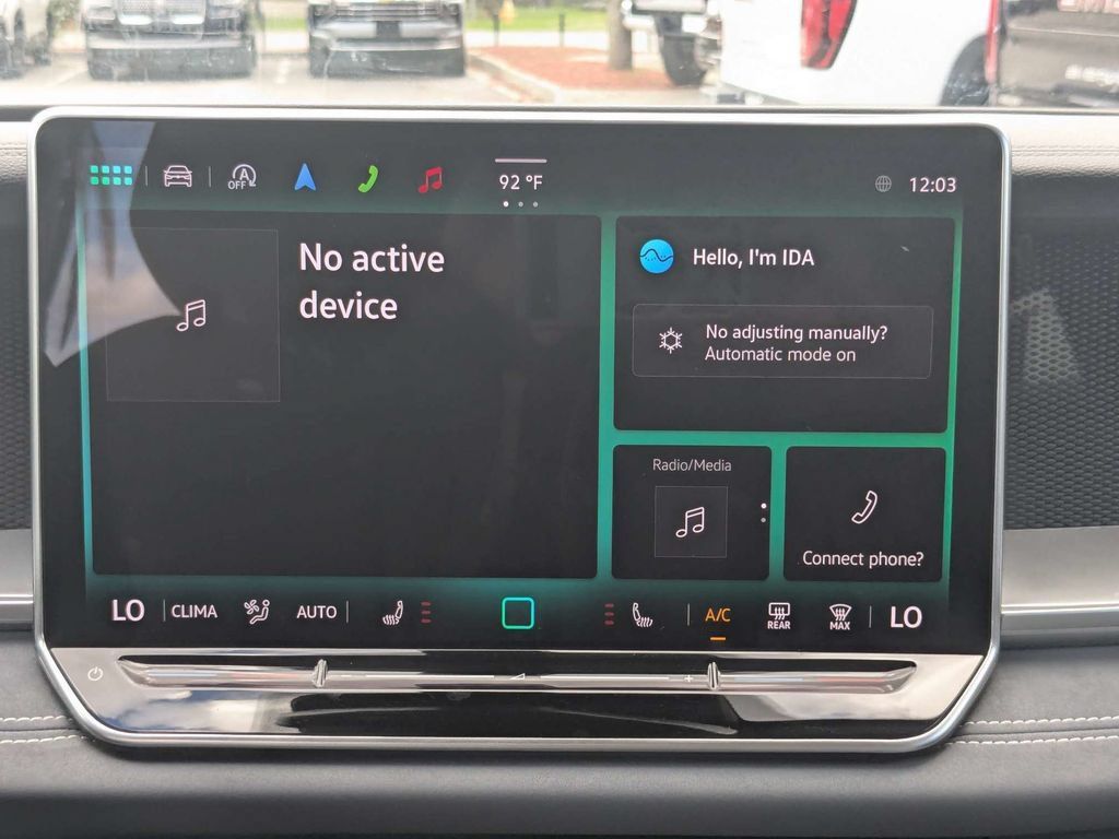 Certified 2025 Volkswagen Tiguan SE R-Line AWD/4WD image 24