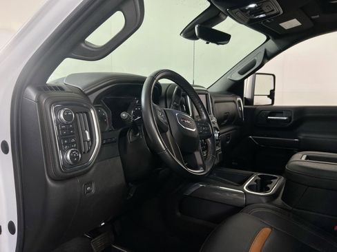 Used 2022 GMC Sierra 2500 AT4 w/ AT4 Premium Plus Package image 9