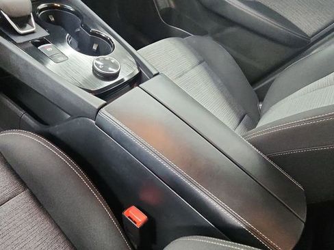 Used 2023 Nissan Rogue SV image 22