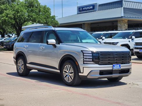 New 2026 Hyundai Palisade SEL Premium FWD image 2