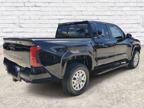 Used 2024 Toyota Tacoma SR5 RWD image 4