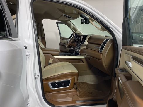 Used 2019 RAM 1500 Laramie image 23