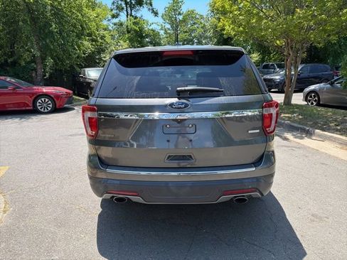 Used 2018 Ford Explorer XLT w/ Equipment Group 202A AWD/4WD image 6