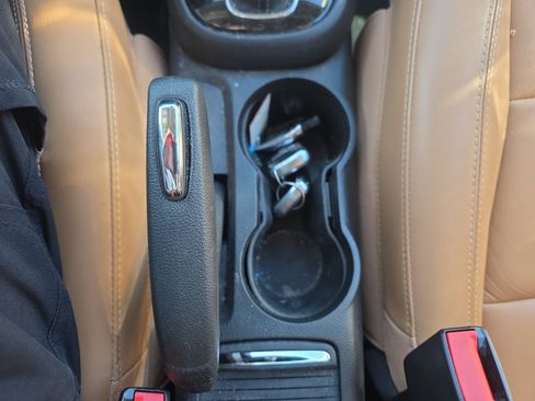 Used 2019 Buick Encore Essence w/ Experience Buick Package image 40