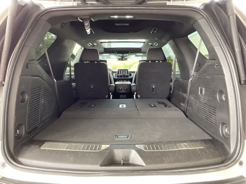 Used 2021 Chevrolet Tahoe Z71 w/ Rear Media and Nav Package AWD/4WD image 27