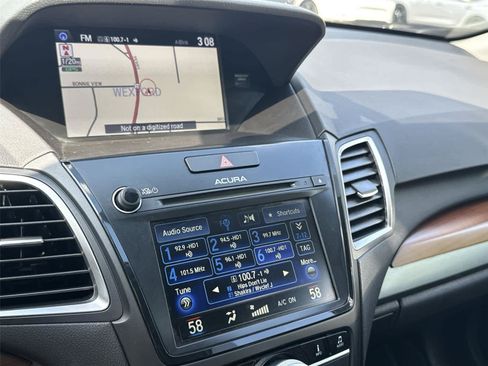Used 2018 Acura RDX w/ Technology Package AWD/4WD image 24