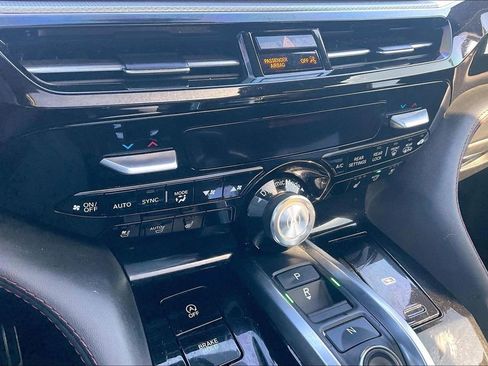 Used 2024 Acura MDX A-Spec image 18