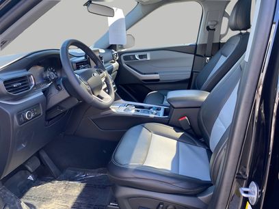 Used 2024 Ford Explorer XLT w/ Equipment Group 202A