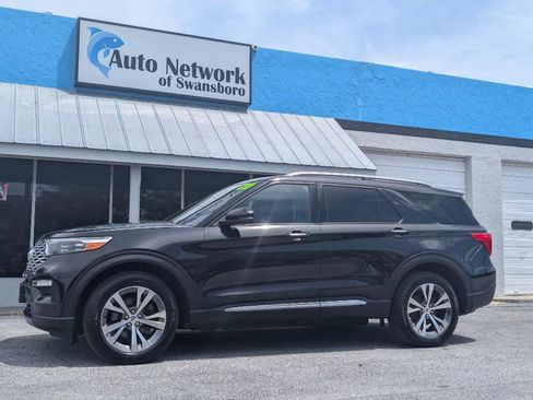 Used 2020 Ford Explorer Platinum w/ Premium Technology Package AWD/4WD image 1