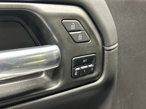 Used 2020 GMC Sierra 1500 SLT w/ SLT Premium Plus Package AWD/4WD image 15