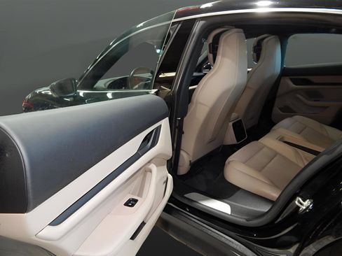 Used 2021 Porsche Taycan 4S AWD/4WD image 30