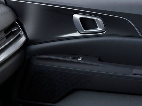 New 2026 Kia Carnival SX w/ SX Dark Edition Package FWD image 25