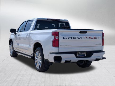 Certified 2024 Chevrolet Silverado 1500 High Country AWD/4WD image 4