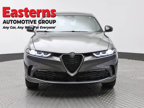 Used 2024 Alfa Romeo Tonale Ti AWD/4WD image 2