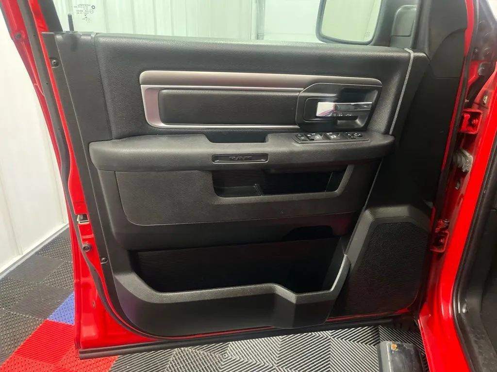 Used 2021 RAM 1500 Warlock AWD/4WD image 15
