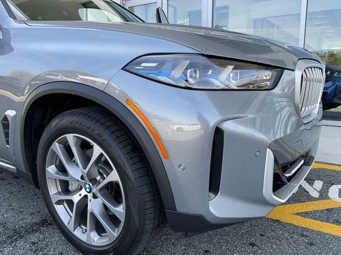 Certified 2024 BMW X5 xDrive40i w/ Premium Package AWD/4WD image 24
