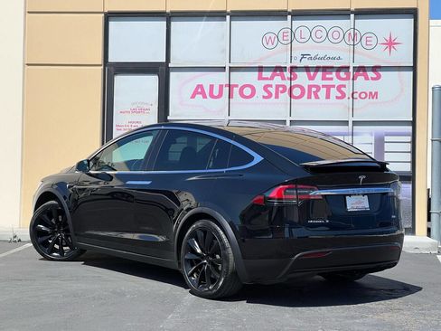 Used 2018 Tesla Model X 75D image 9