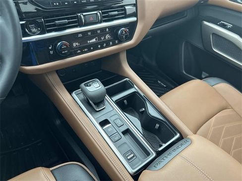 Used 2025 Nissan Pathfinder Platinum w/ Cargo Package image 31