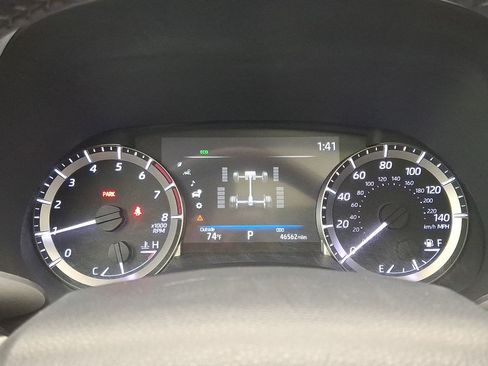 Used 2023 Toyota Highlander XLE AWD/4WD image 16