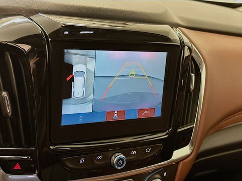 Used 2018 Chevrolet Traverse High Country AWD/4WD image 23