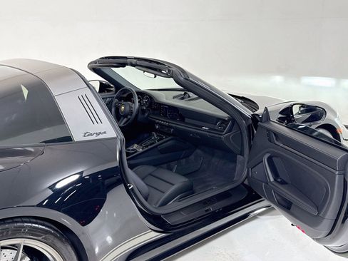 Used 2022 Porsche 911 50th Anniversary Edition AWD/4WD image 26